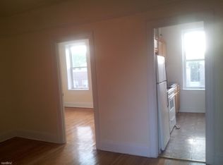 2515 42nd St, Astoria, NY 11103