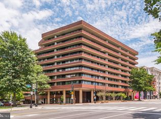 2555 Pennsylvania Ave NW APT 402, Washington, DC 20037