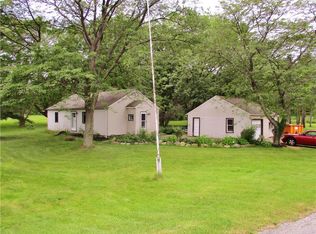 12133 Center Rd, Silver creek, NY 14136