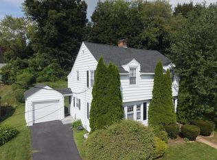 25 Westwood Pkwy, Southbridge, MA 01550