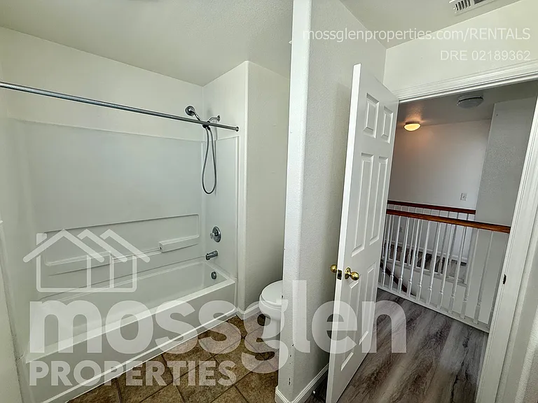 141 Chelwood Ln — Photo 25