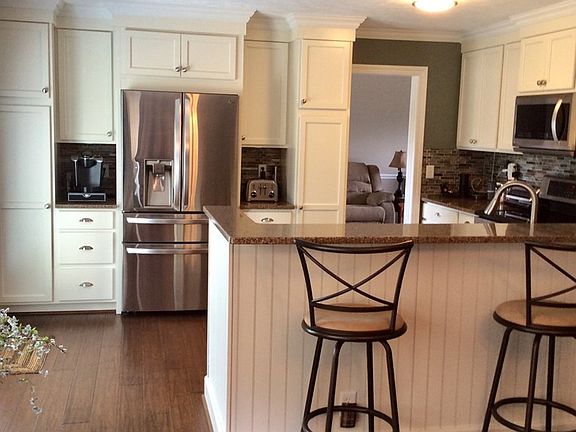 2nd image of 831 Oak Fairway Ct