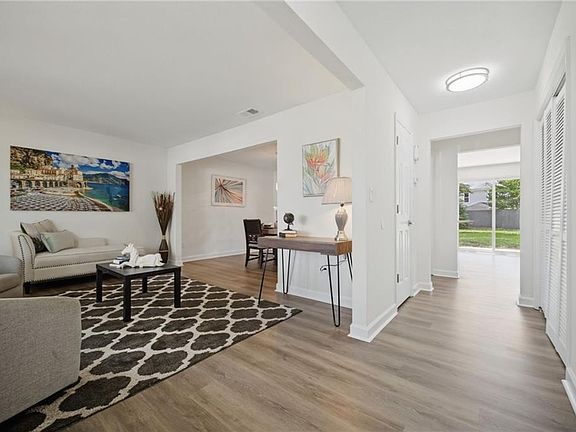5th image of 5732 Glen View Dr