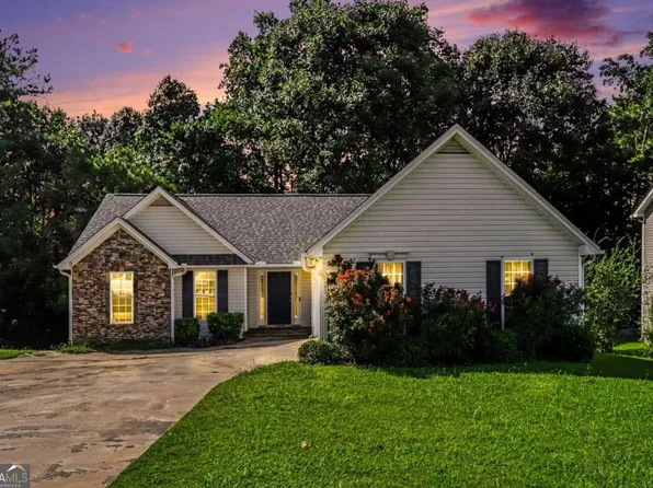 4925 Sunny Ridge Ct, Flowery Branch, GA 30542