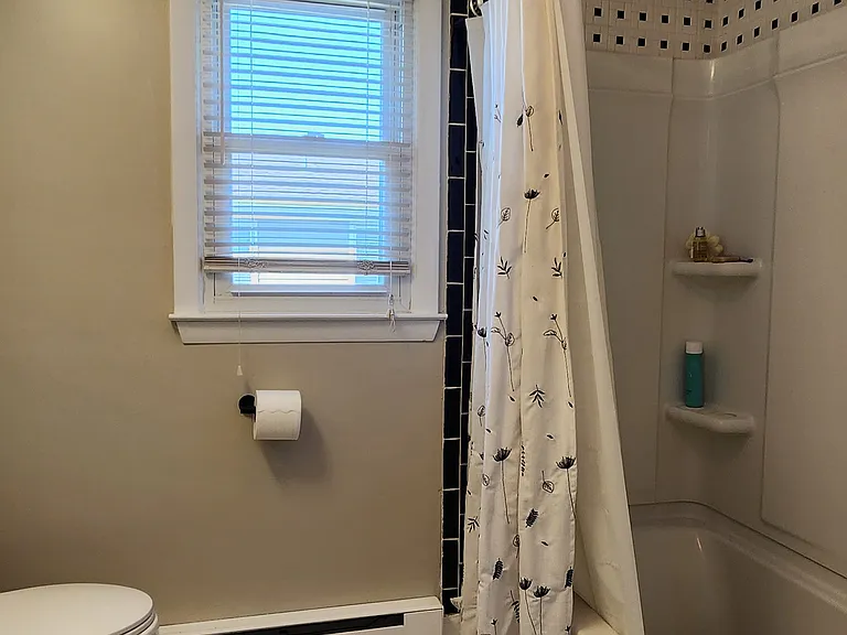 260 Connecticut Ave #2 — Photo 18