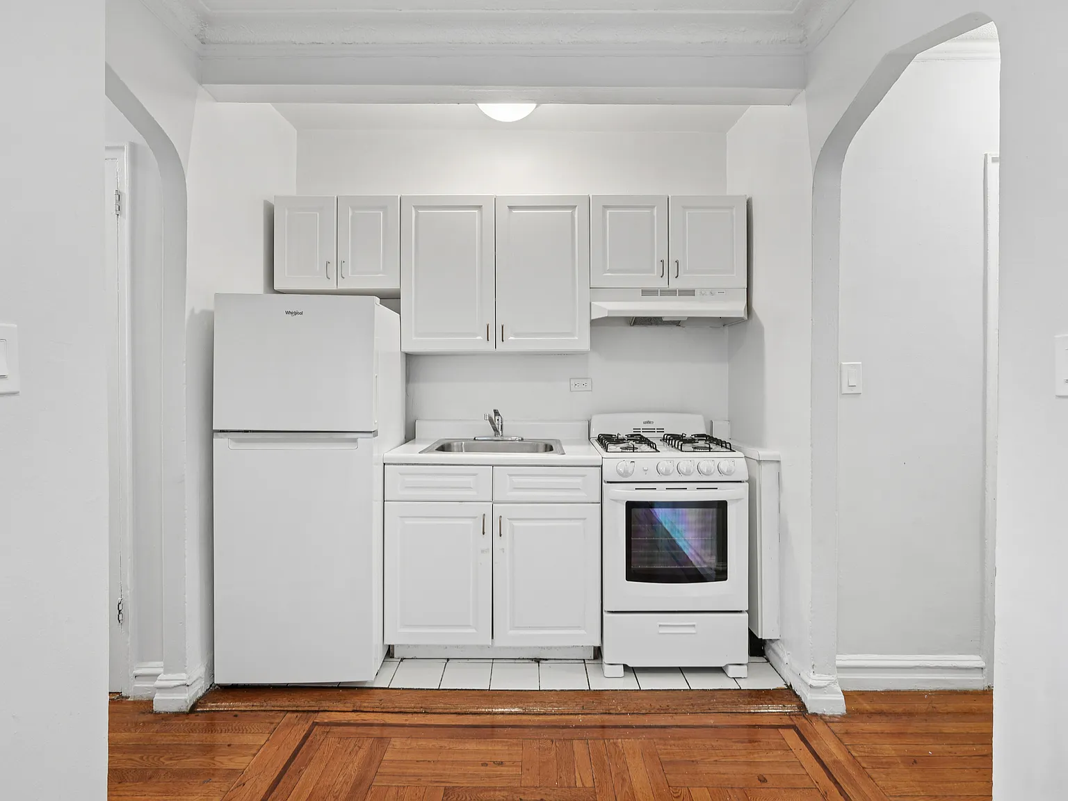 2175 Cedar Avenue — Photo 3