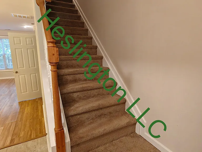 205 Sir William Ln — Photo 8