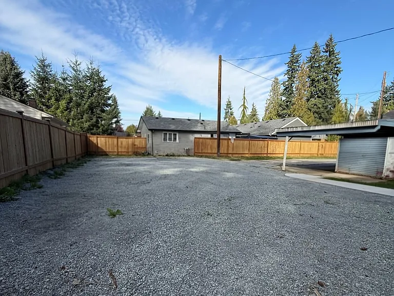 7216 Beverly Ln #B — Photo 3