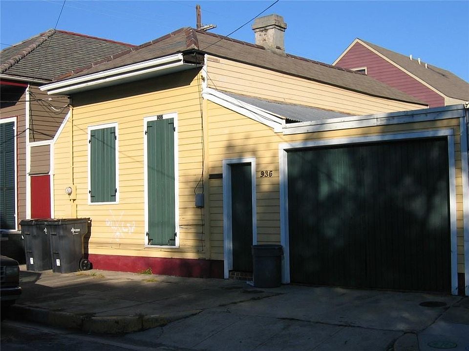 1st image of 935 Touro St