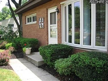 3rd image of 556 Clark Dr