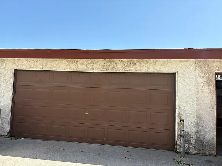 Detached 2 Car Garage