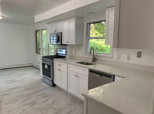 983 Andover Ter, Ridgewood, NJ 07450