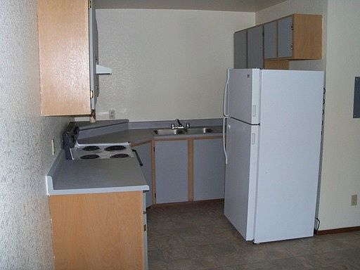2nd image of 1121 S I St APT 105