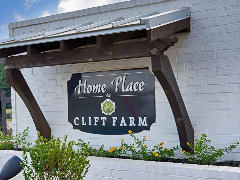 Clift Farm entry sign
