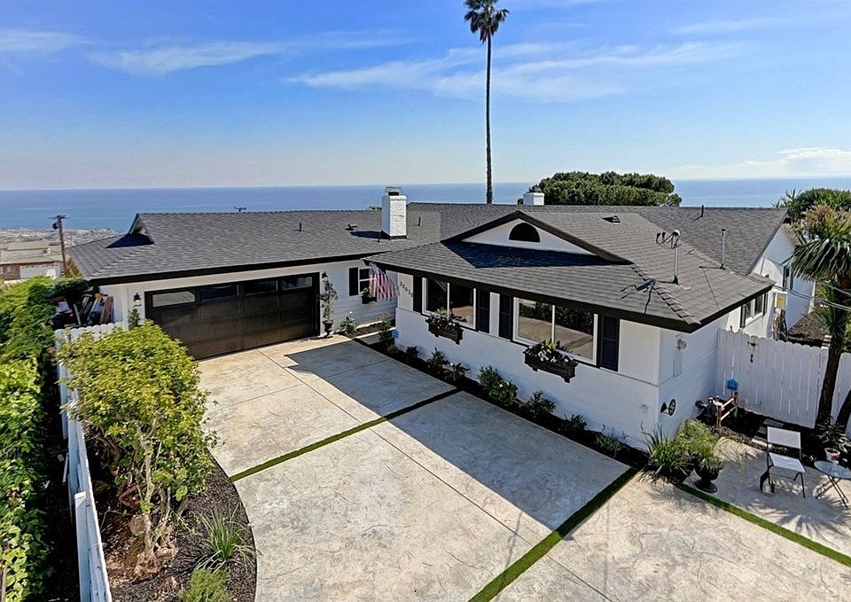 1st image of 30638 Lucania Dr