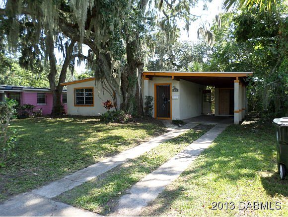 1st image of 420 Alamanda St