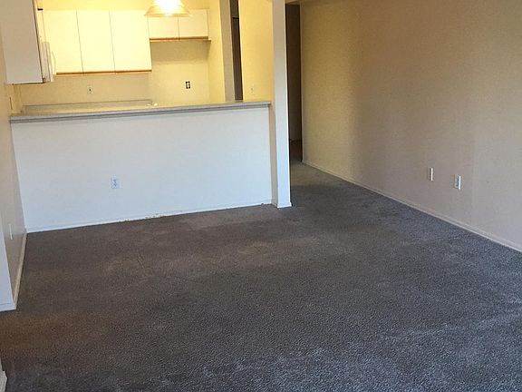 5th image of 3703 California Ave SW APT 406