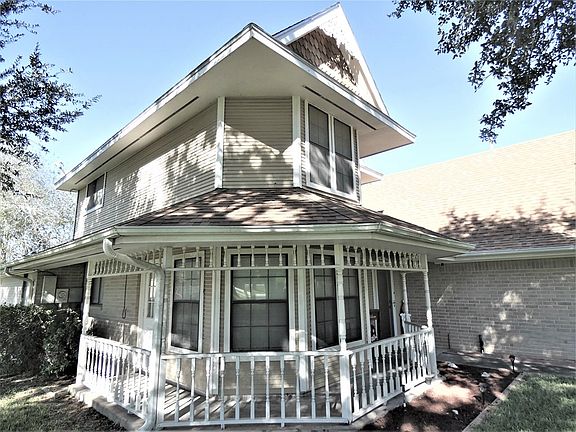 5th image of 225 Linney Ln