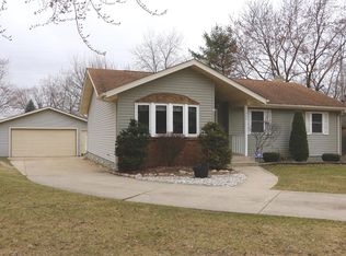 1666 Ivy Ct, Schererville, IN 46375