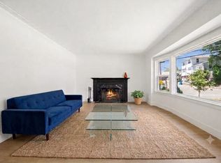 28 Cooper Ln, Larchmont, NY 10538