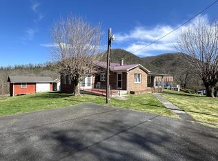 302 Old 52 Rd, Austinville, VA 24312