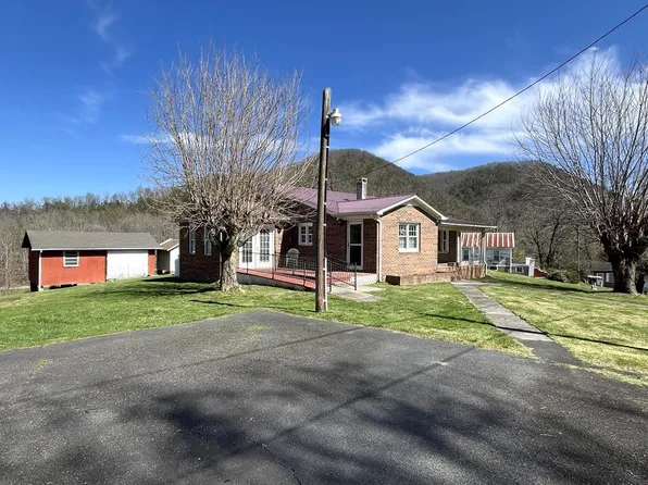 302 Old 52 Rd, Austinville, VA 24312