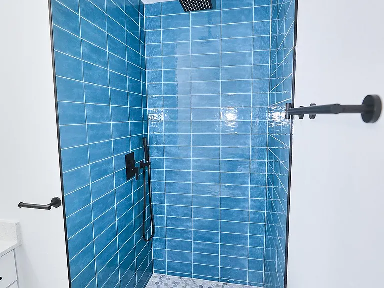 3300 Tom Green St #6 — Photo 15