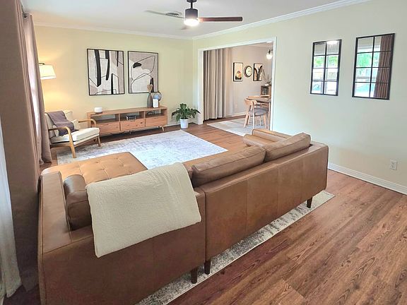 3rd image of 229 Bayou Woods Dr