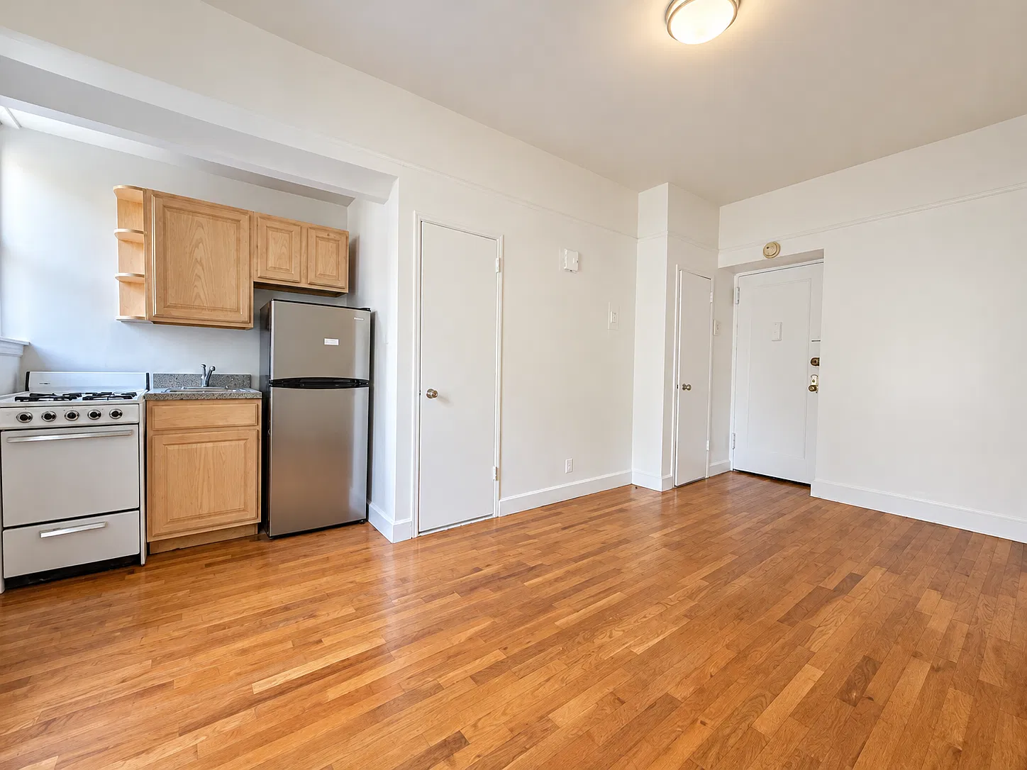 936 West End Avenue — Photo 3