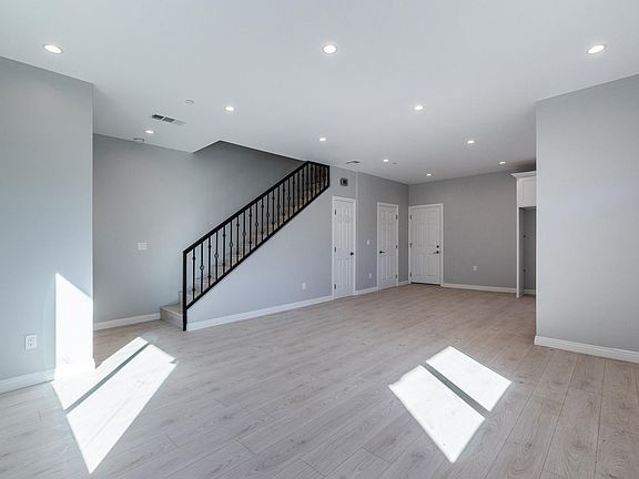 5th image of 1402 Leland Way #102