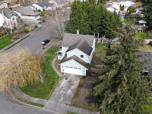 4th image of 7009 59th Dr NE