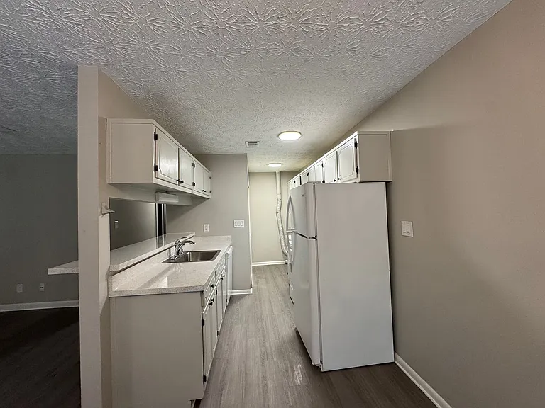 662 Bellemeade Dr — Photo 9