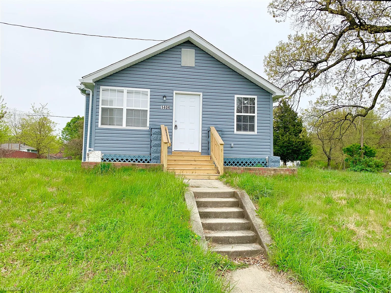 1404 Brooke Rd photo 1