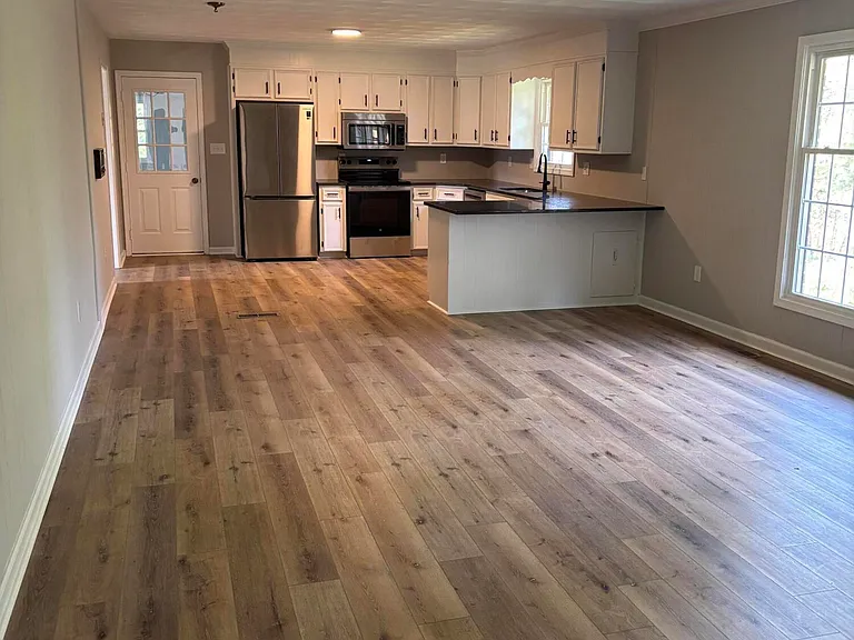 199 Jamestown Rd — Photo 5