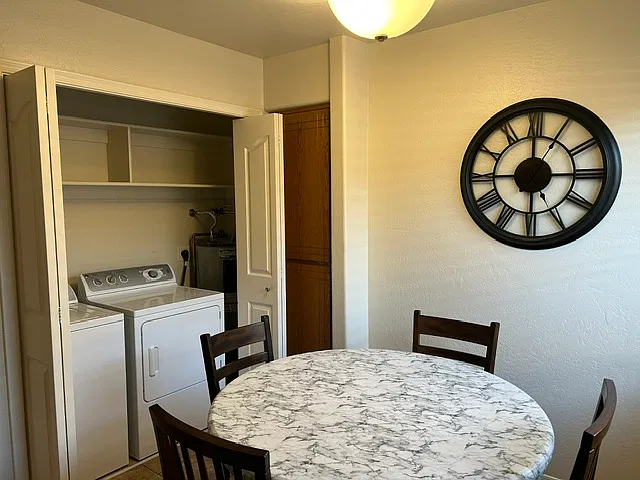 2 bed, 748 sqft, $1,775 — Photo 4