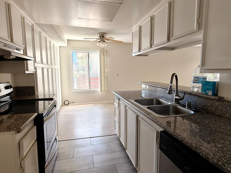 1517 E Garfield Ave #54 — Photo 1