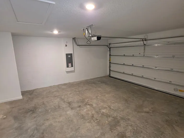 3739 NE 32nd Ct — Photo 12