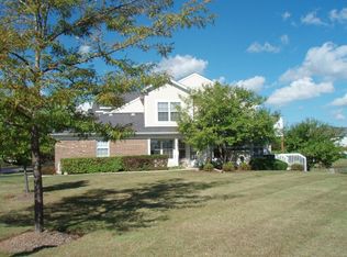 6836 W Mount Vernon Ct, Gurnee, IL 60031