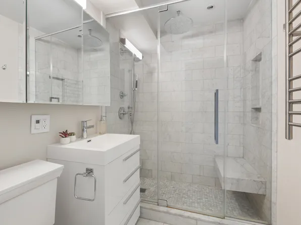 196 East 75th Street image 10 of 12