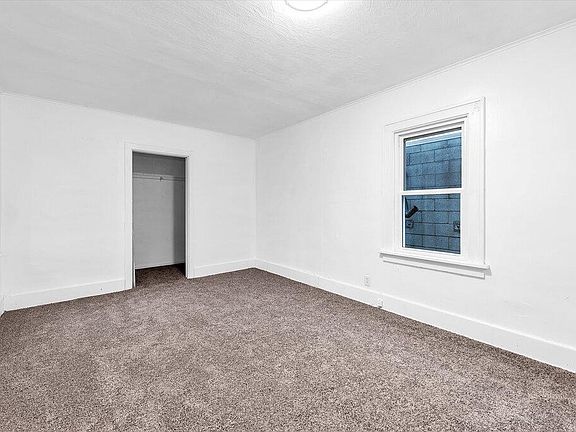 3rd image of 2615 W Central Ave