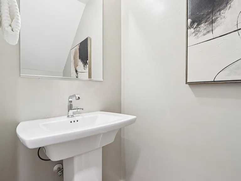 The Roosevelt Townhomes — Photo 17