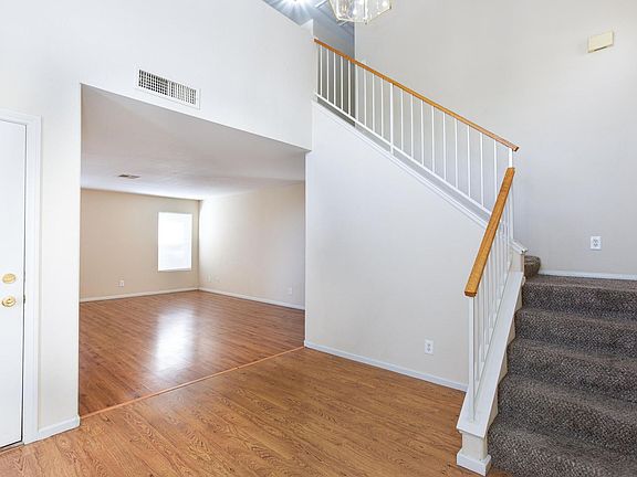 5th image of 6533 Elk Creek Ln