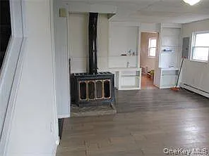 323 Peninsula Blvd — Photo 5