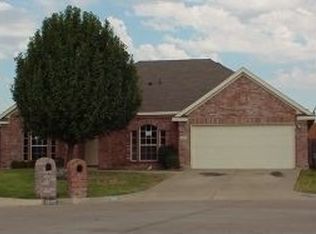 1204 Rushing Wind Ct, Arlington, TX 76001