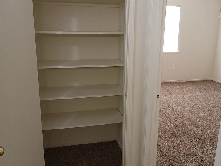BULLARD WEST APARTMENTS — Photo 10