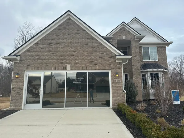 38430 Summit Dr, Romulus, MI 48174