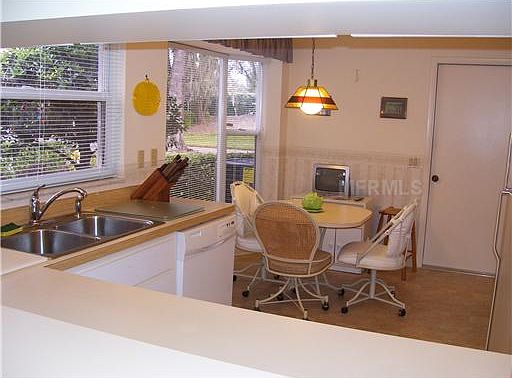 4th image of 5700 Garden Lakes Dr