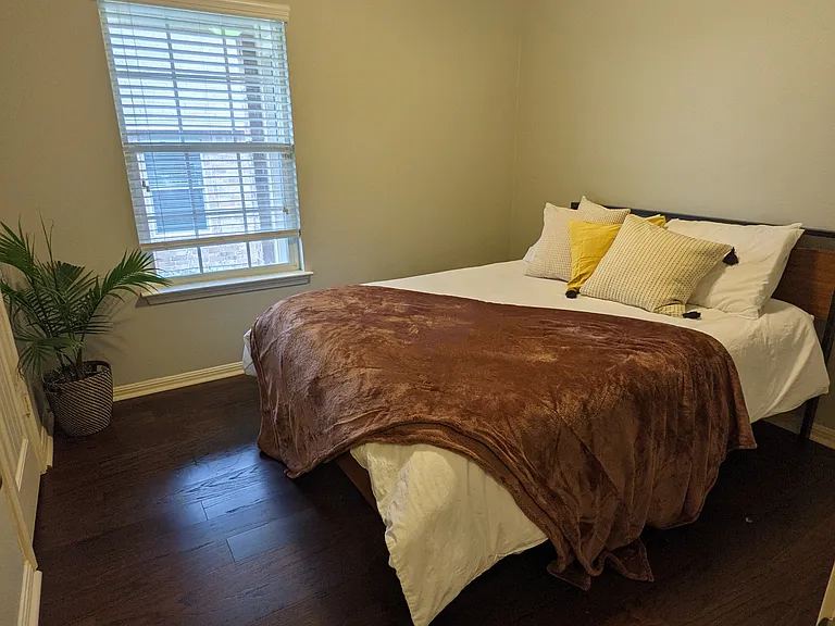 Second bedroom, Medium Sized. Can fit a queen bed.