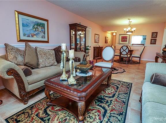 4th image of 1461 Saddle Woode Dr #6A