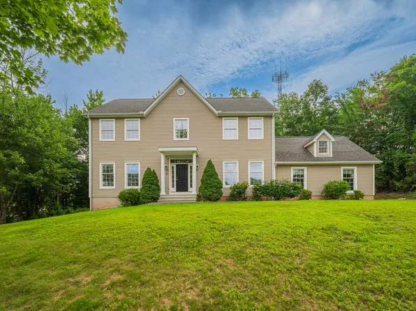 9 Twin Oaks Drive, Cromwell, CT 06416